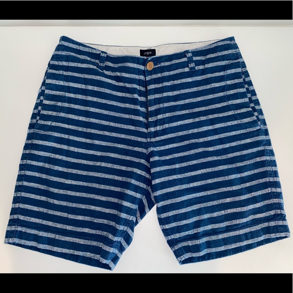 J CREW Mens blue/gray striped shorts 33W
